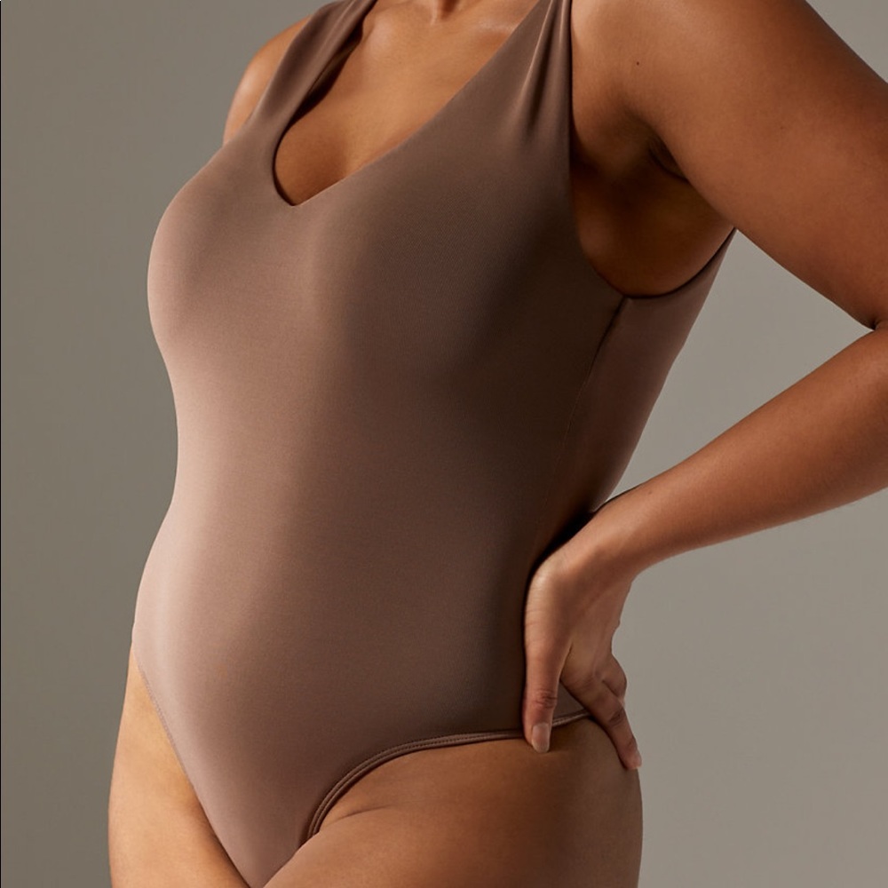 Babaton Taupe Contour V Neck Bodysuit